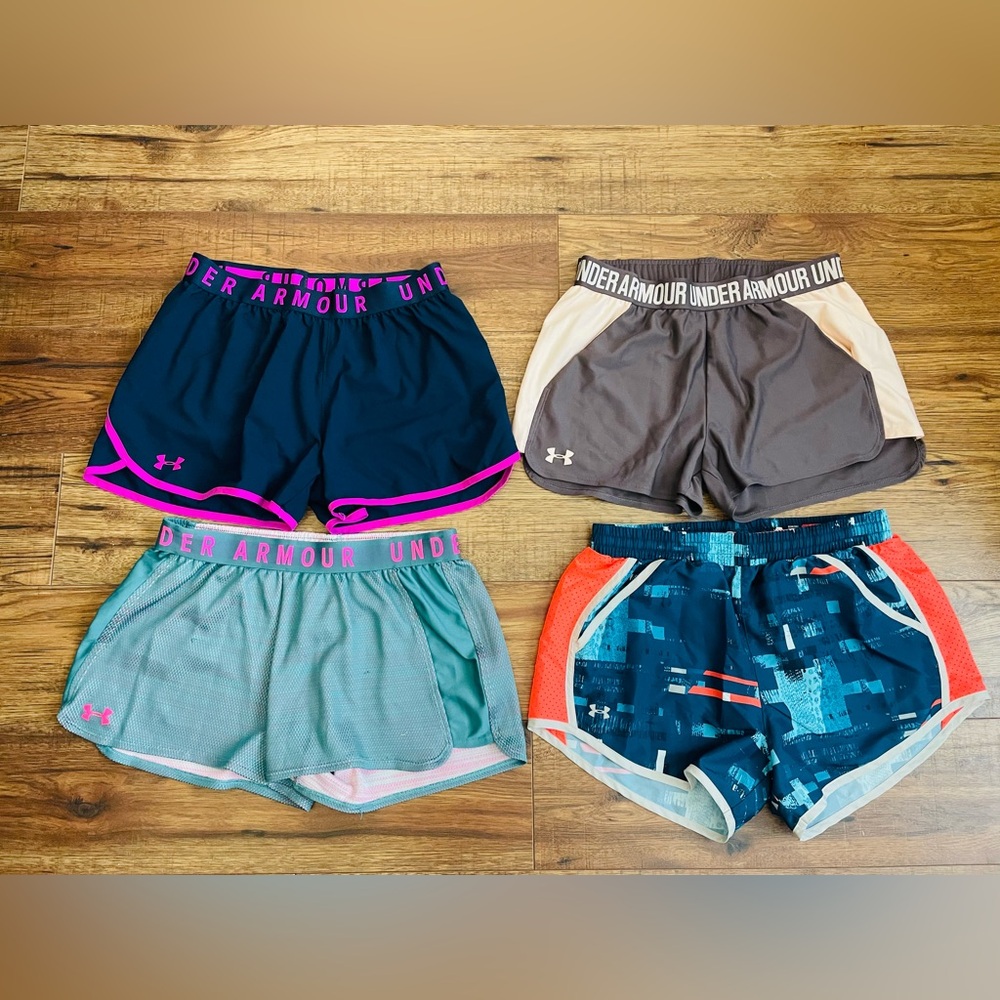 4 pairs women’s under Armour shorts